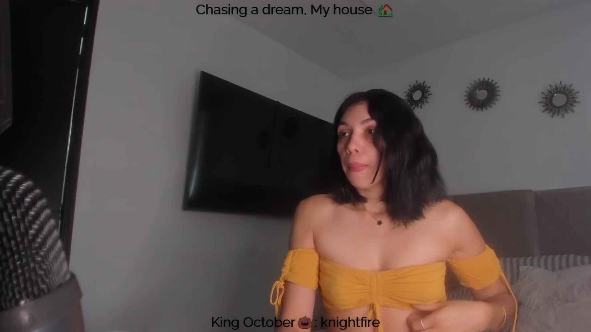 Gallery image thumbnail from Polly10's myfreecams stream on, 10/21/2025, 14:39 image 1 of 20