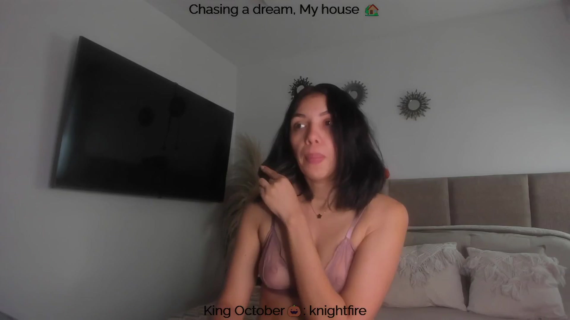 Gallery image thumbnail from Polly10's myfreecams stream on, 10/30/2025, 13:48 image 10 of 20