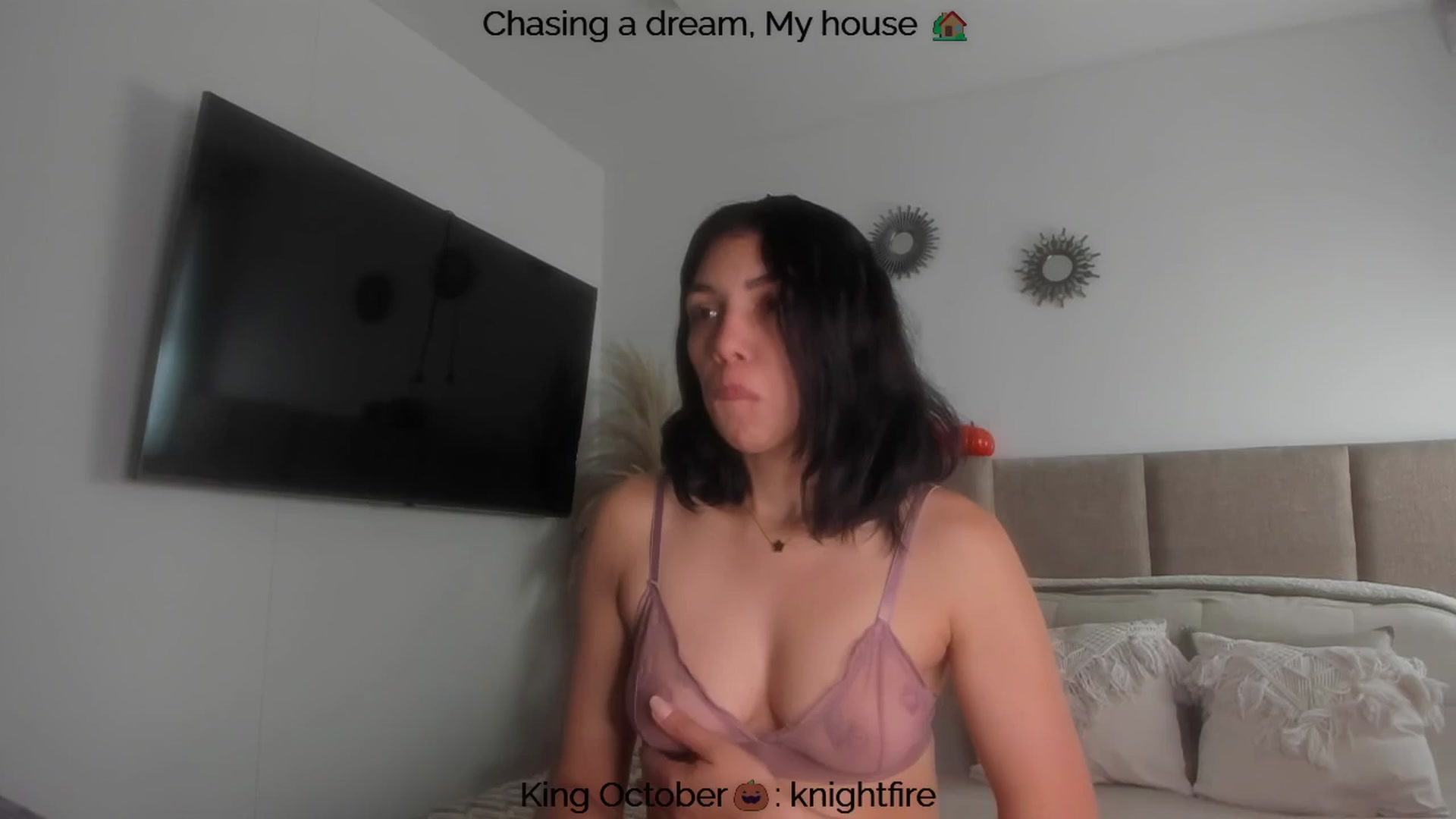 Gallery image thumbnail from Polly10's myfreecams stream on, 10/30/2025, 13:48 image 13 of 20