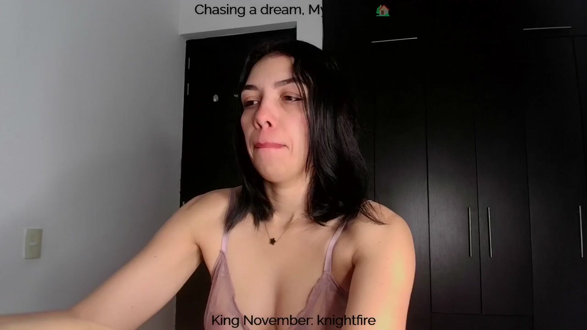 Gallery image thumbnail from Polly10's myfreecams stream on, 11/17/2025, 12:38 image 2 of 20