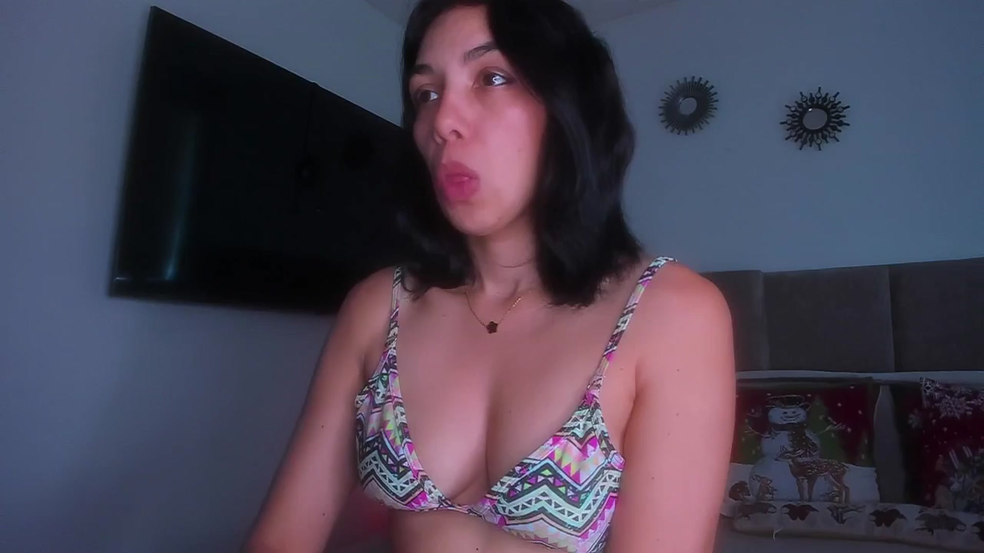 Gallery image thumbnail from Polly10's myfreecams stream on, 11/18/2025, 15:08 image 16 of 20