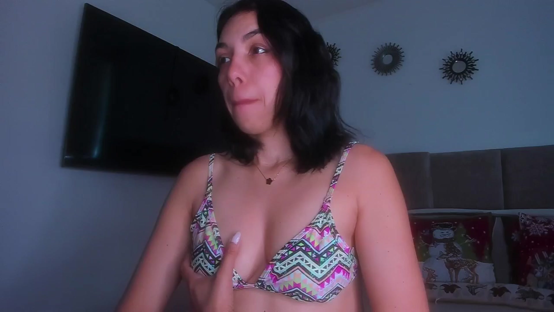 Gallery image thumbnail from Polly10's myfreecams stream on, 11/18/2025, 15:08 image 15 of 20