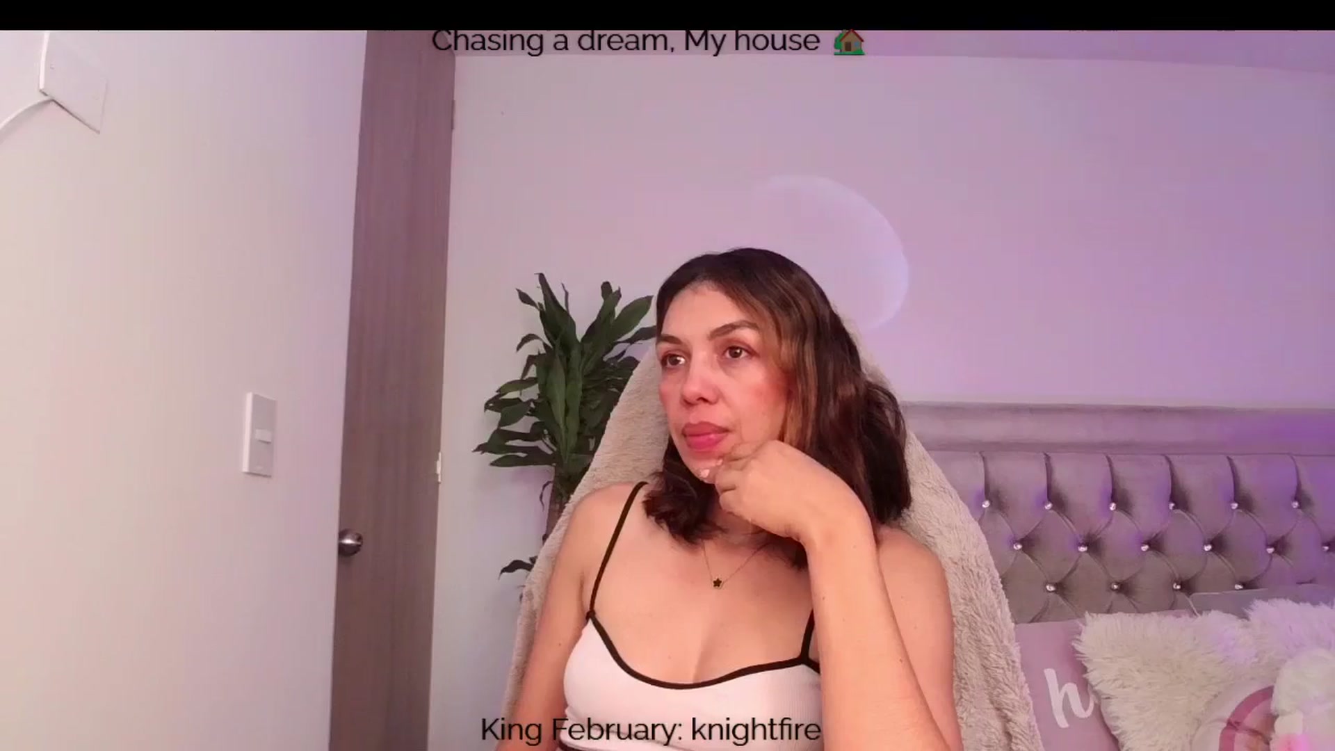 Gallery image thumbnail from Polly10's myfreecams stream on, 02/19/2026, 14:09 image 5 of 20