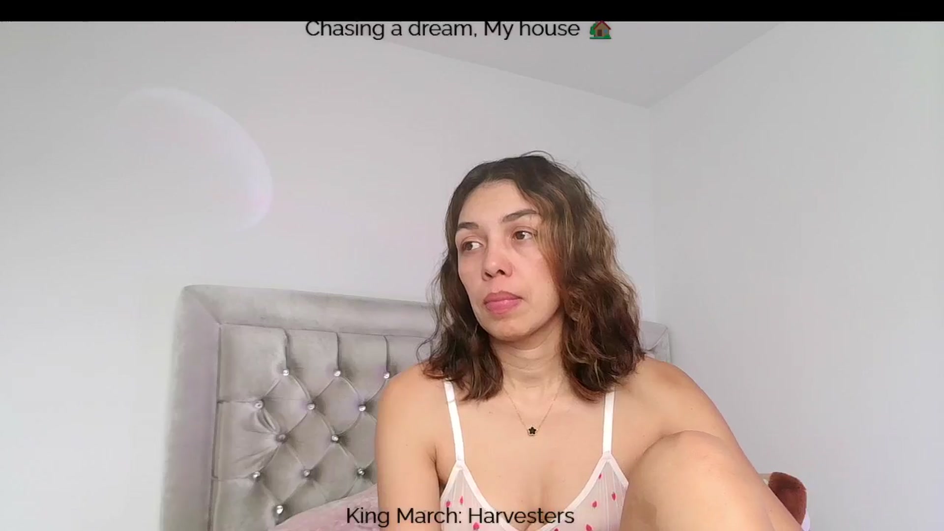 Gallery image thumbnail from Polly10's myfreecams stream on, 03/04/2026, 14:20 image 19 of 20