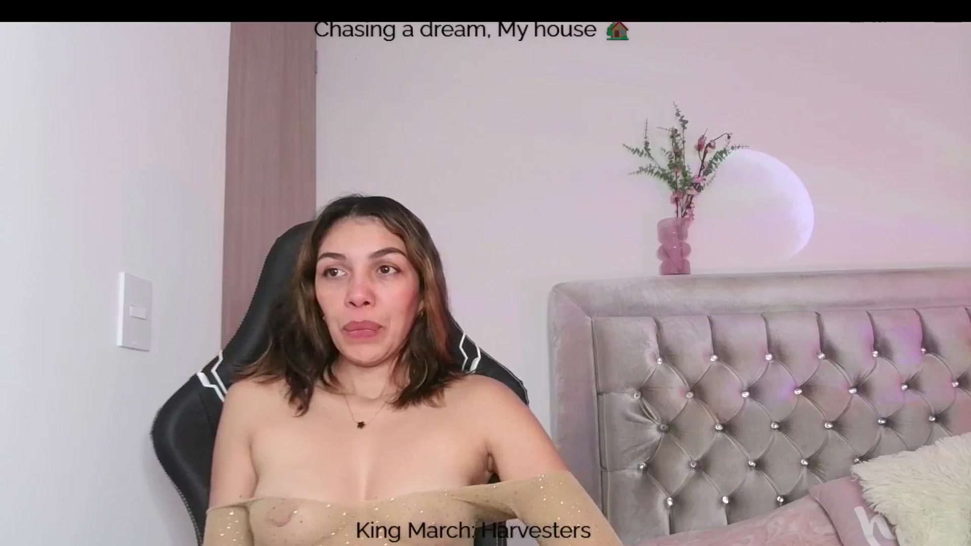 Gallery image thumbnail from Polly10's myfreecams stream on, 03/23/2026, 14:10 image 10 of 20