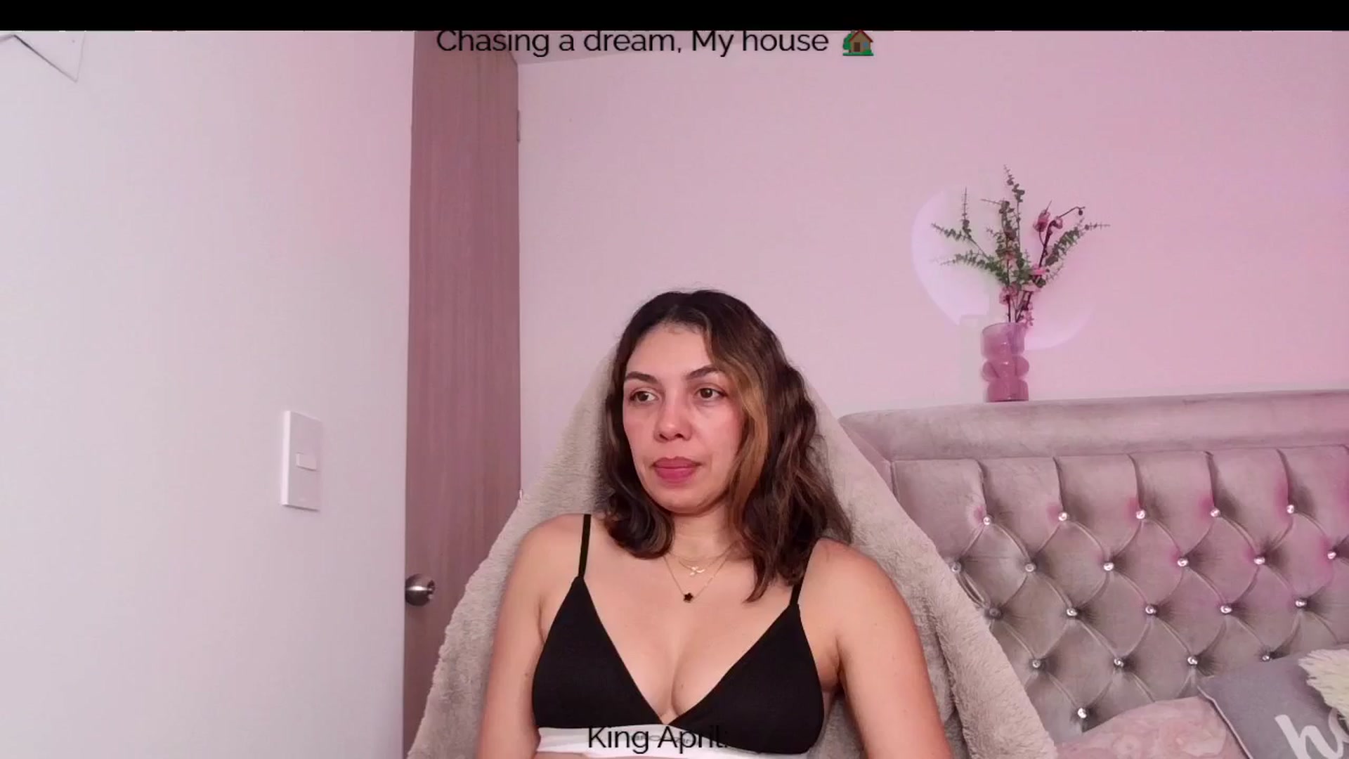 Gallery image thumbnail from Polly10's myfreecams stream on, 04/06/2026, 15:21 image 1 of 20