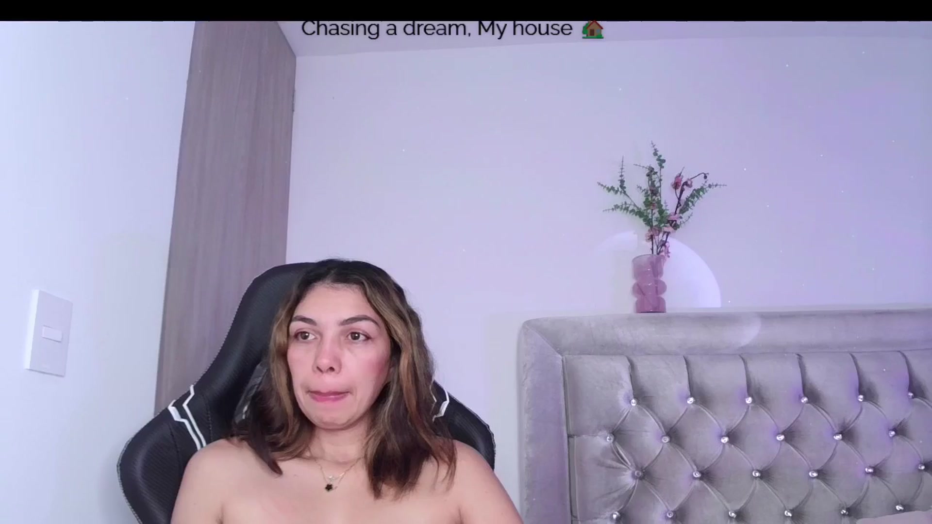 Gallery image thumbnail from Polly10's myfreecams stream on, 04/26/2026, 14:19 image 20 of 20
