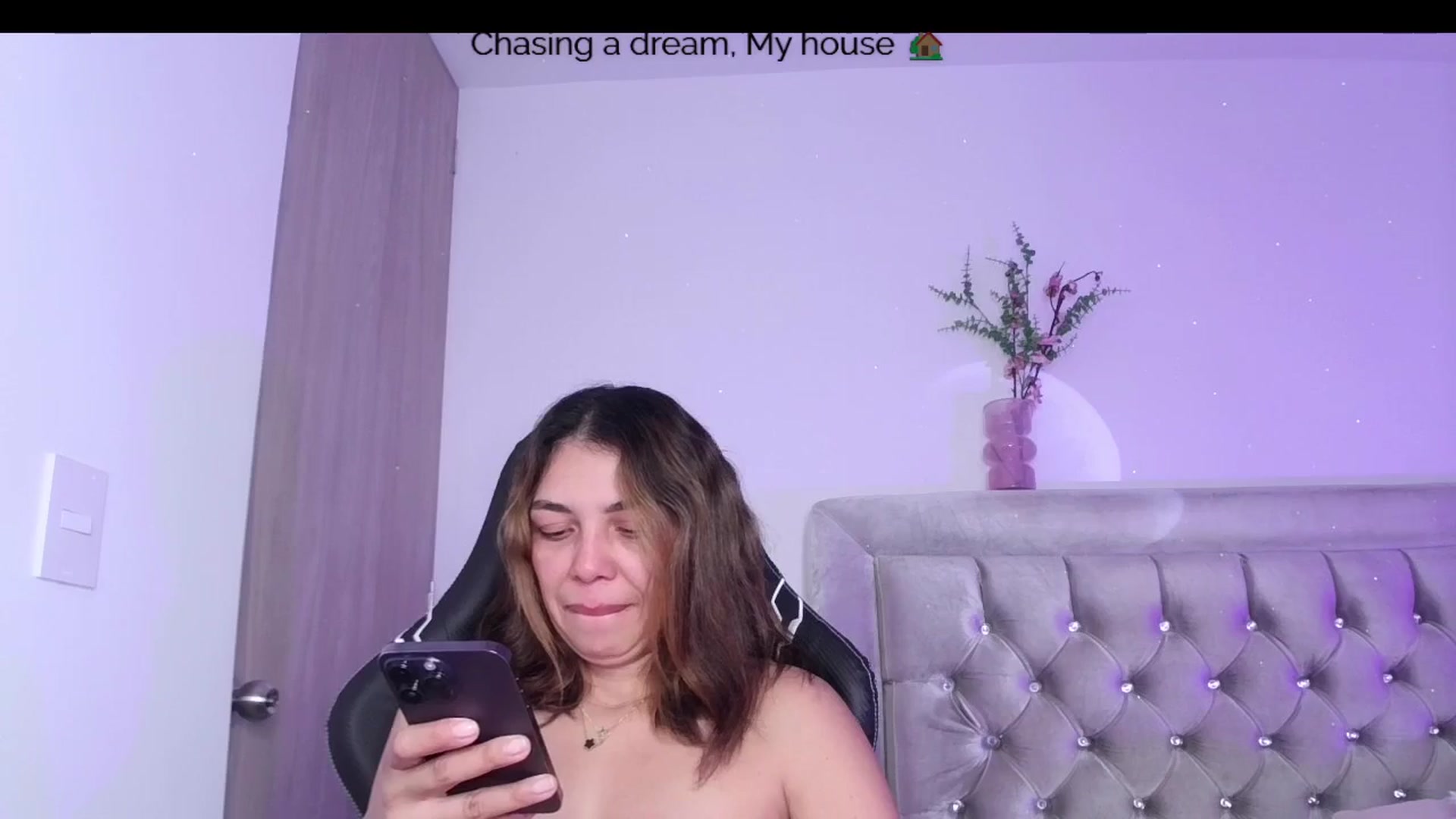 Gallery image thumbnail from Polly10's myfreecams stream on, 04/26/2026, 14:19 image 8 of 20