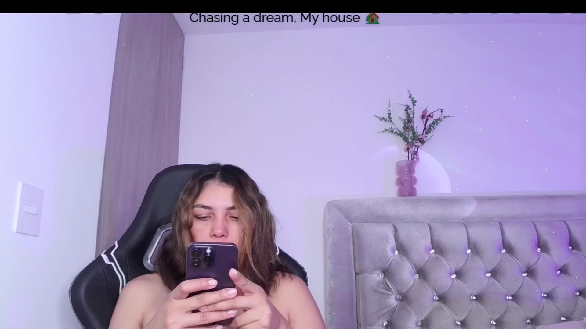 Gallery image thumbnail from Polly10's myfreecams stream on, 04/26/2026, 14:19 image 5 of 20