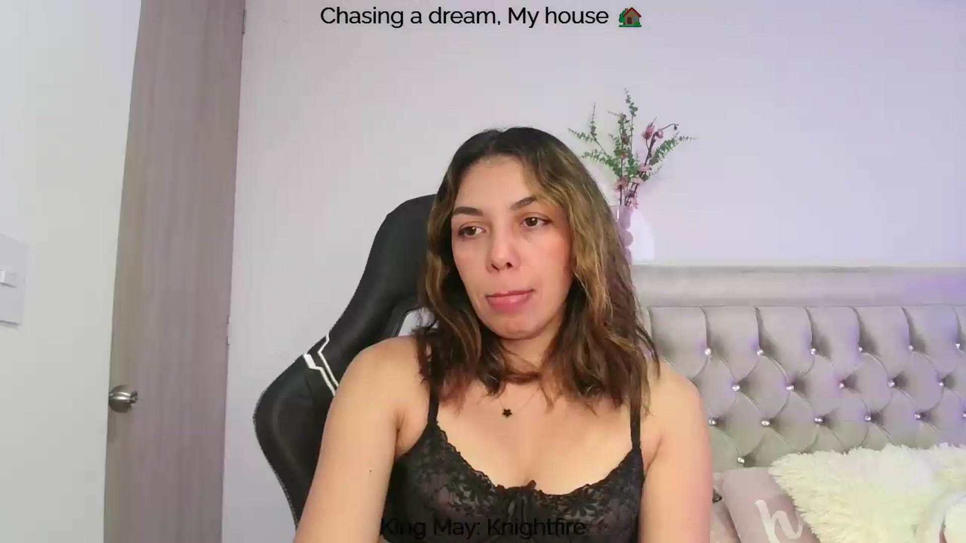 Gallery image thumbnail from Polly10's myfreecams stream on, 05/18/2026, 13:53 image 6 of 20
