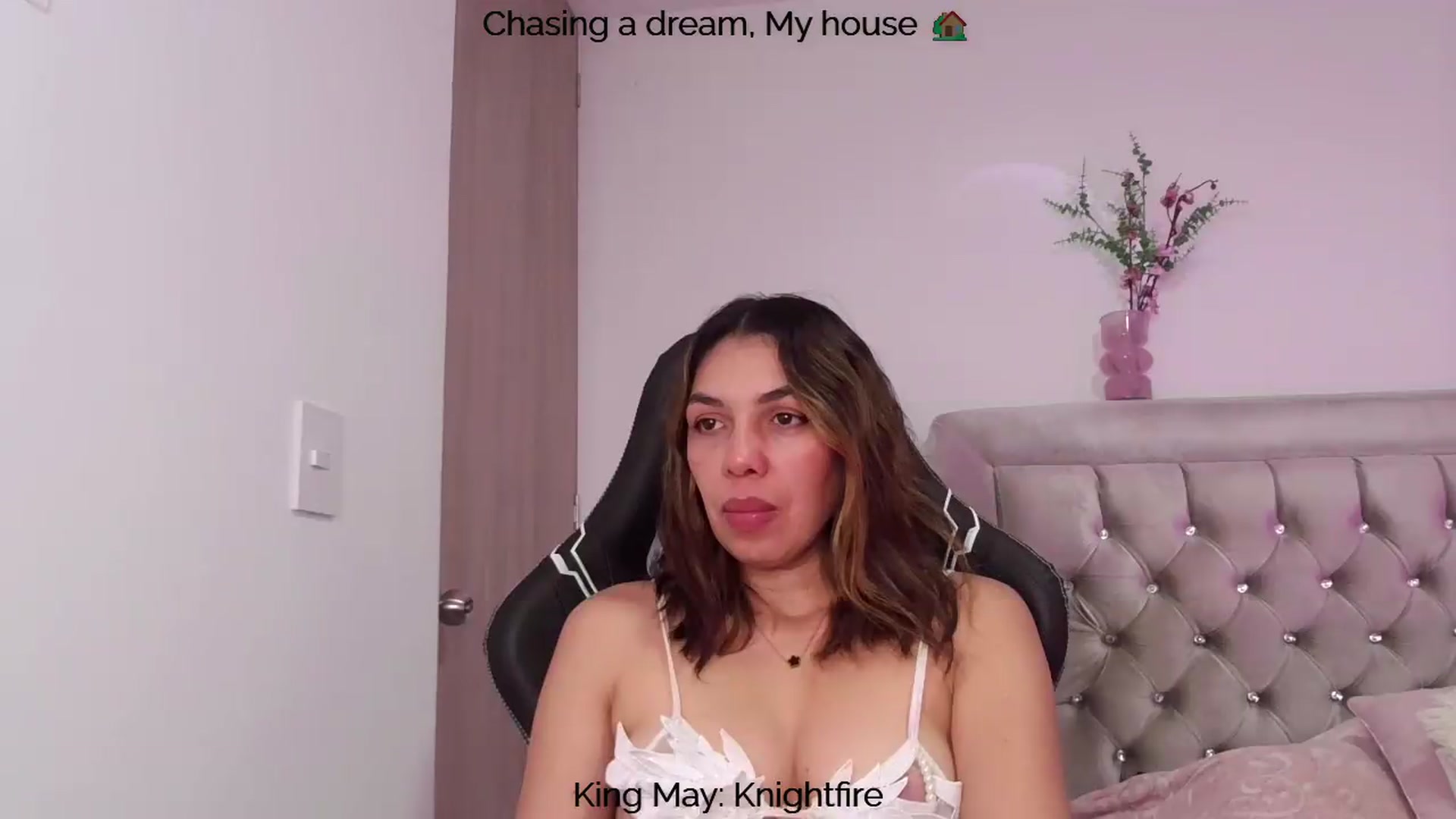 Gallery image thumbnail from Polly10's myfreecams stream on, 05/20/2026, 14:08 image 2 of 20