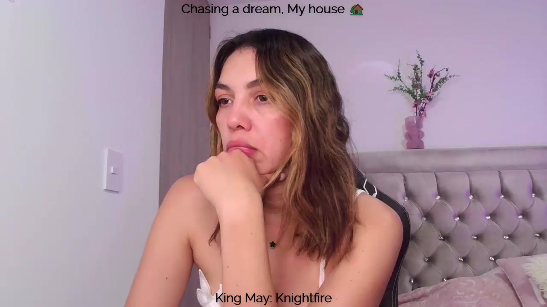 Gallery image thumbnail from Polly10's myfreecams stream on, 05/20/2026, 14:08 image 10 of 20