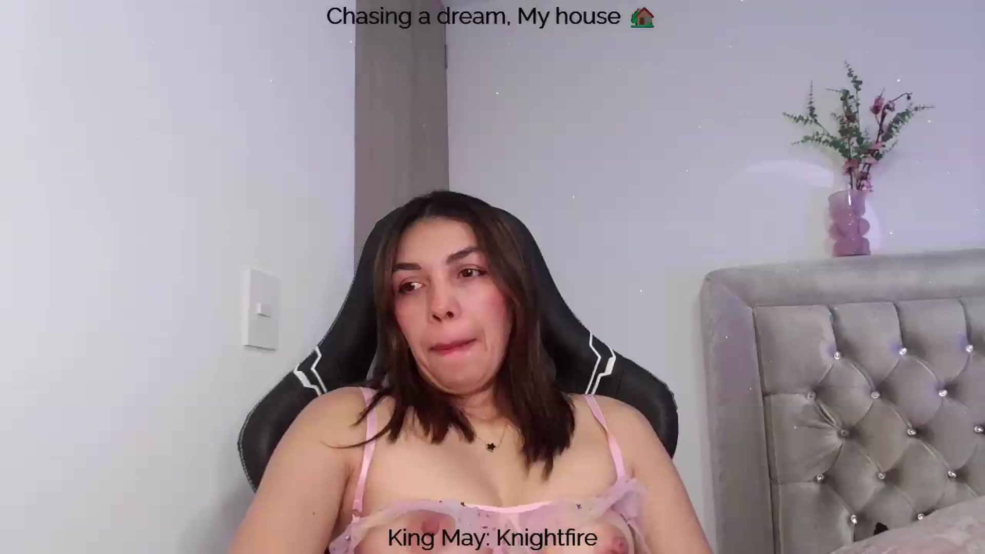 Gallery image thumbnail from Polly10's myfreecams stream on, 05/25/2026, 14:17 image 4 of 20