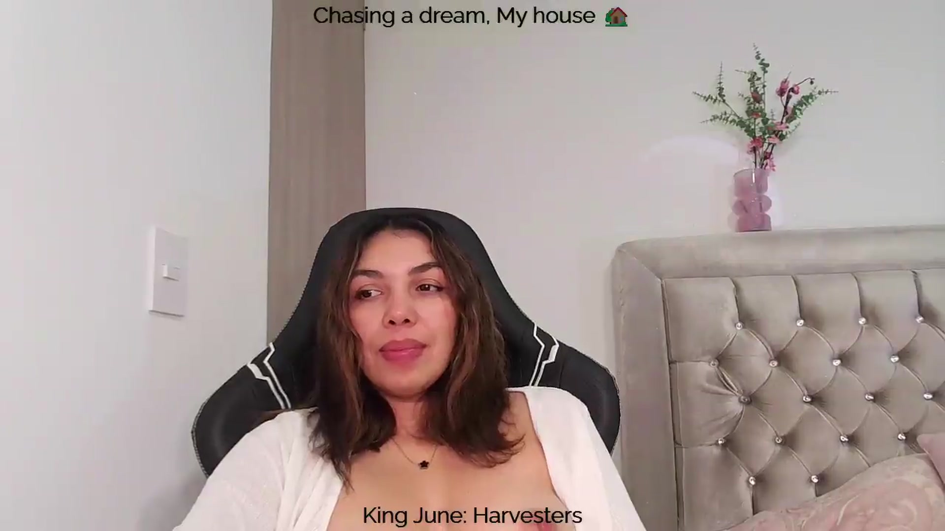 Gallery image thumbnail from Polly10's myfreecams stream on, 06/03/2026, 13:22 image 14 of 20