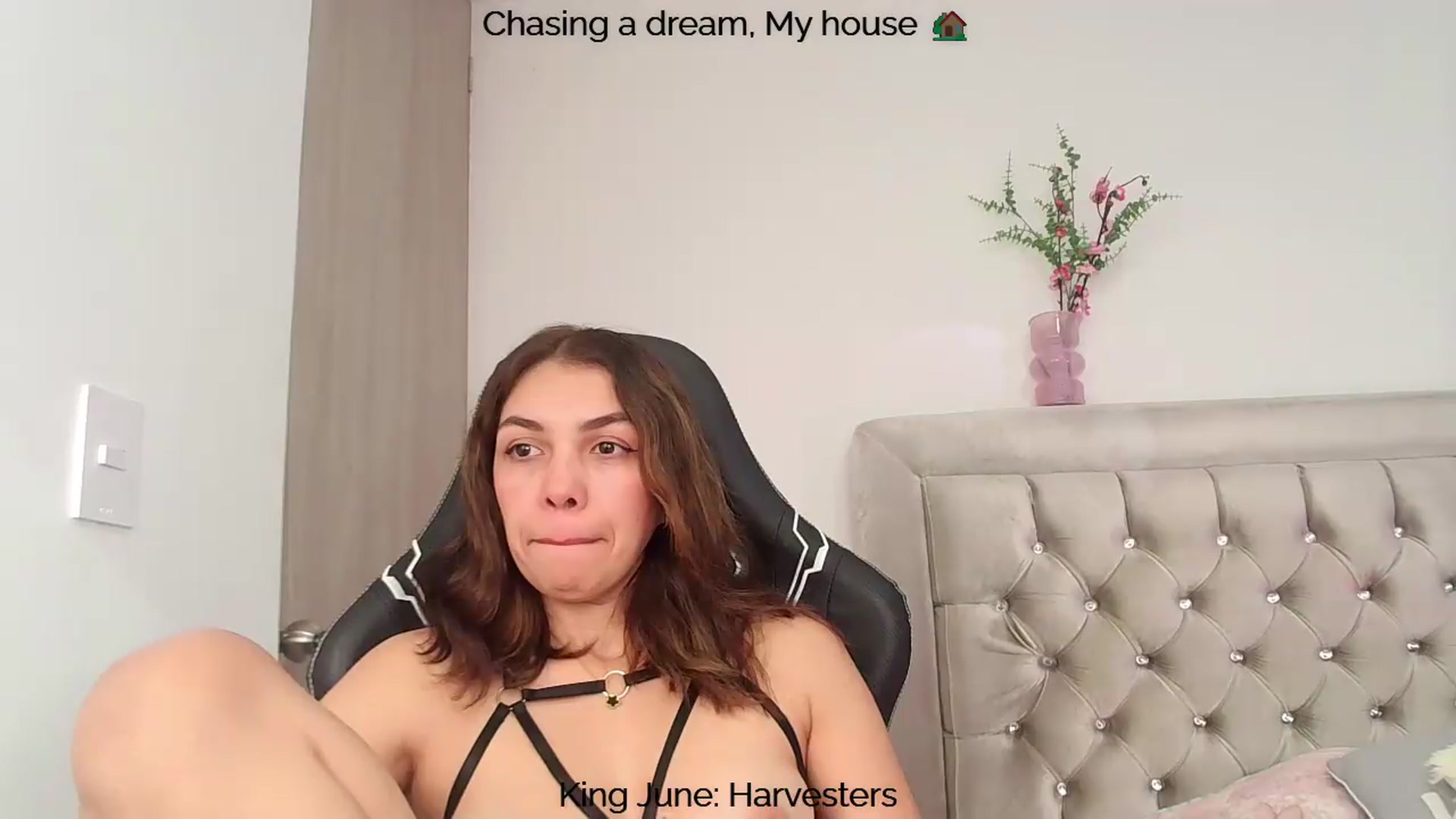 Gallery image thumbnail from Polly10's myfreecams stream on, 06/22/2026, 13:47 image 3 of 20