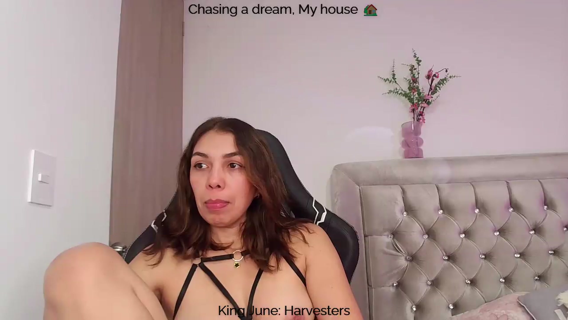 Gallery image thumbnail from Polly10's myfreecams stream on, 06/22/2026, 13:47 image 2 of 20