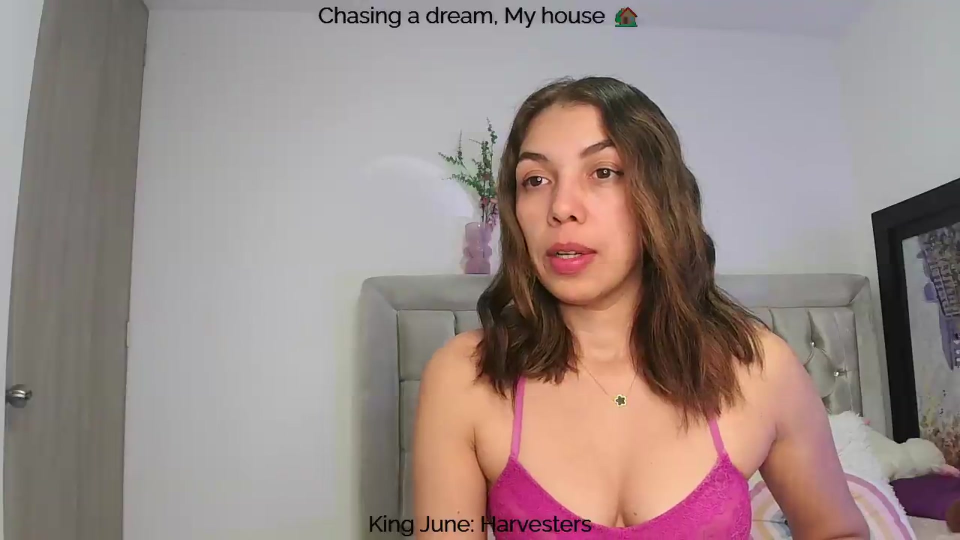Gallery image thumbnail from Polly10's myfreecams stream on, 06/23/2026, 19:26 image 3 of 20