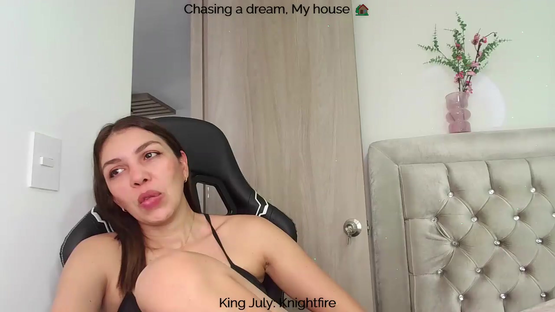Gallery image thumbnail from Polly10's myfreecams stream on, 07/03/2026, 13:39 image 9 of 20