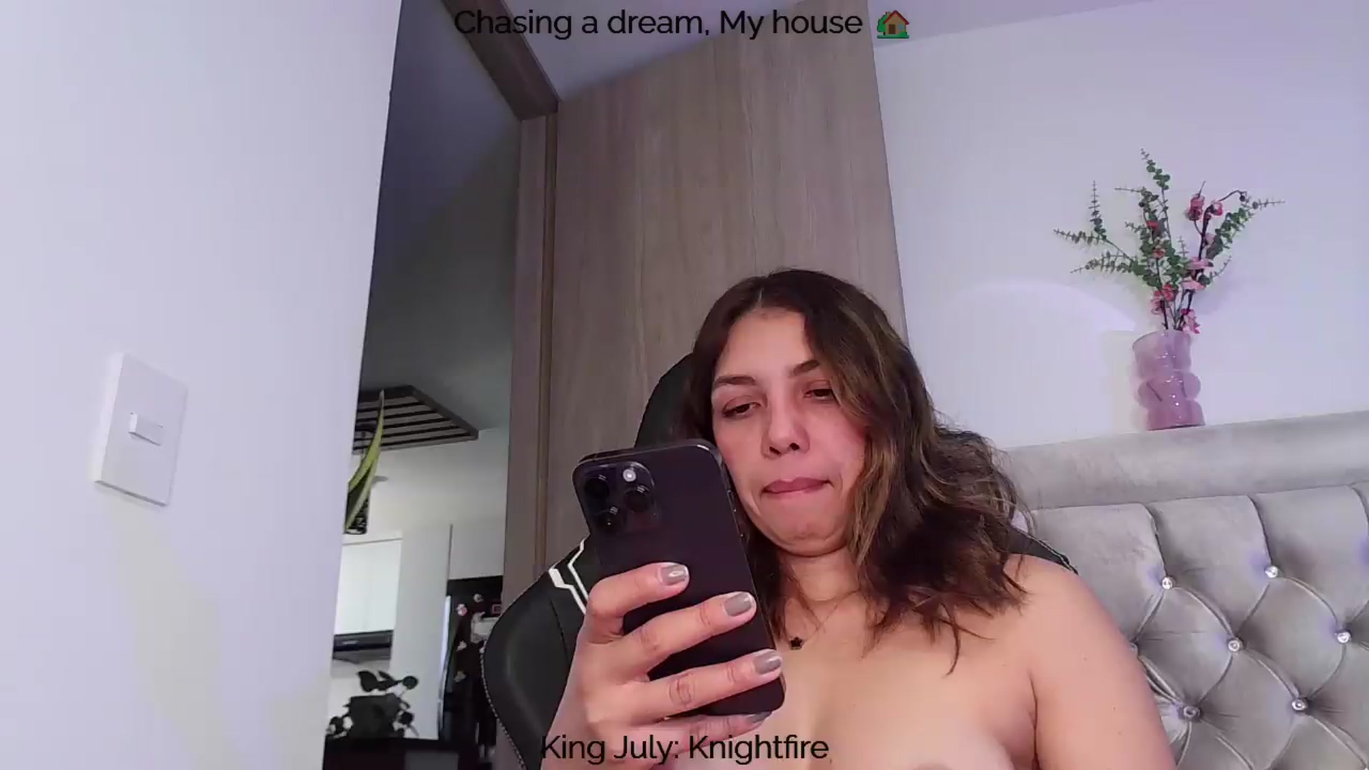 Gallery image thumbnail from Polly10's myfreecams stream on, 07/16/2026, 13:40 image 17 of 20
