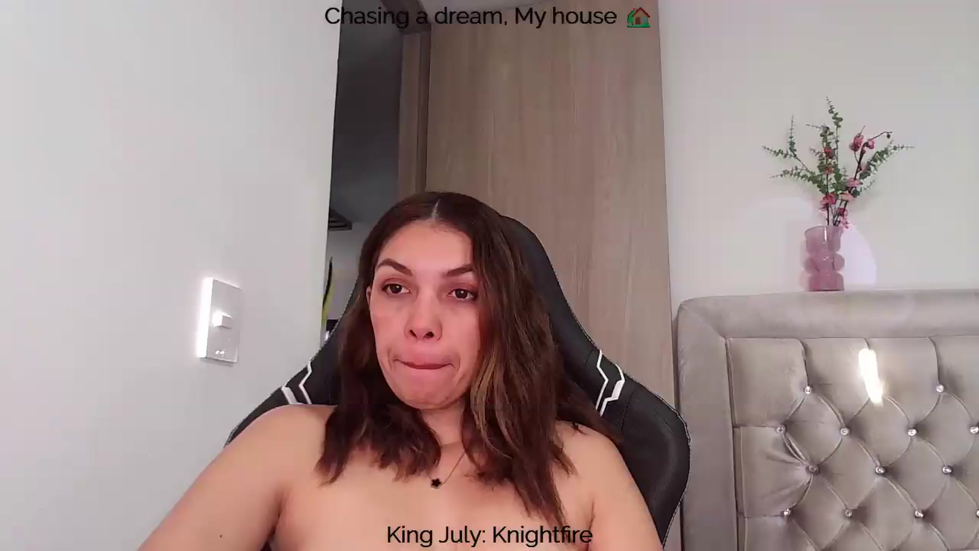 Gallery image thumbnail from Polly10's myfreecams stream on, 07/17/2026, 12:47 image 1 of 20
