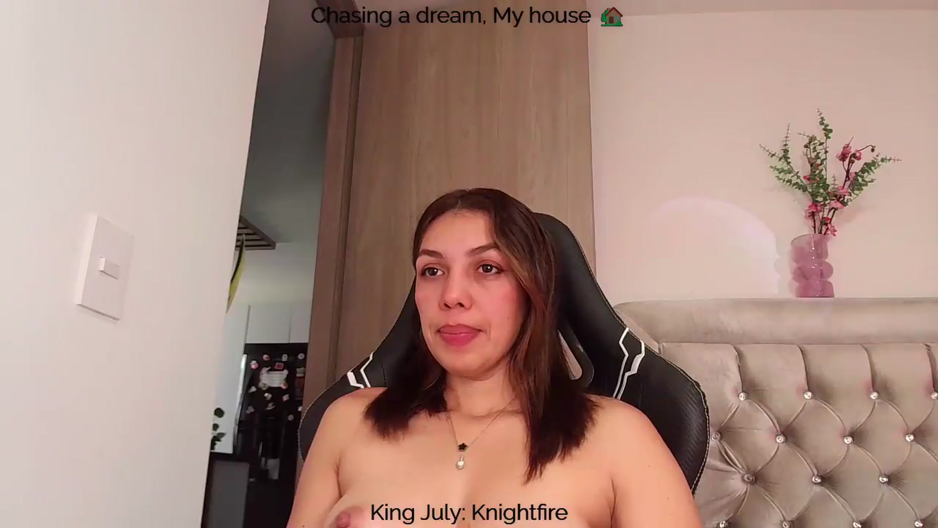Gallery image thumbnail from Polly10's myfreecams stream on, 07/24/2026, 13:58 image 12 of 20