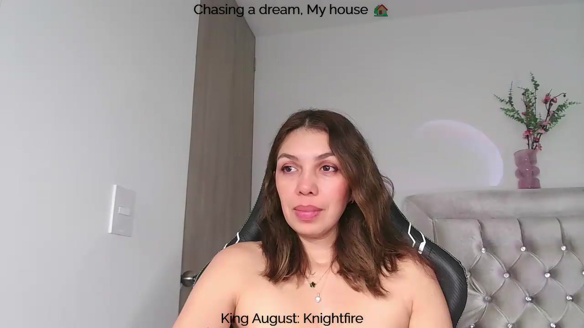 Gallery image thumbnail from Polly10's myfreecams stream on, 08/06/2026, 12:31 image 17 of 20