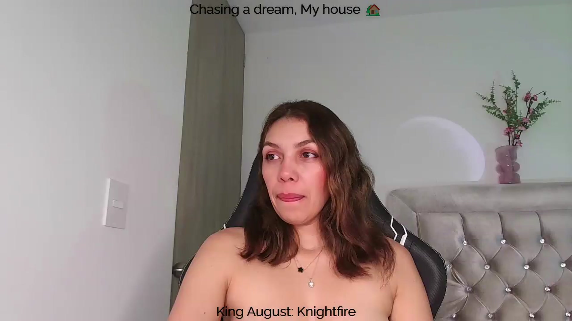 Gallery image thumbnail from Polly10's myfreecams stream on, 08/06/2026, 12:31 image 3 of 20
