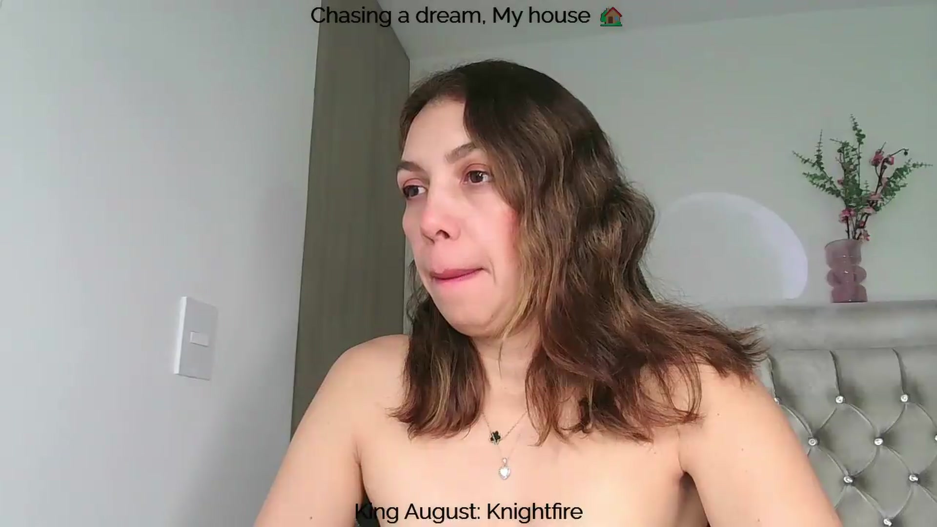Gallery image thumbnail from Polly10's myfreecams stream on, 08/06/2026, 12:31 image 11 of 20