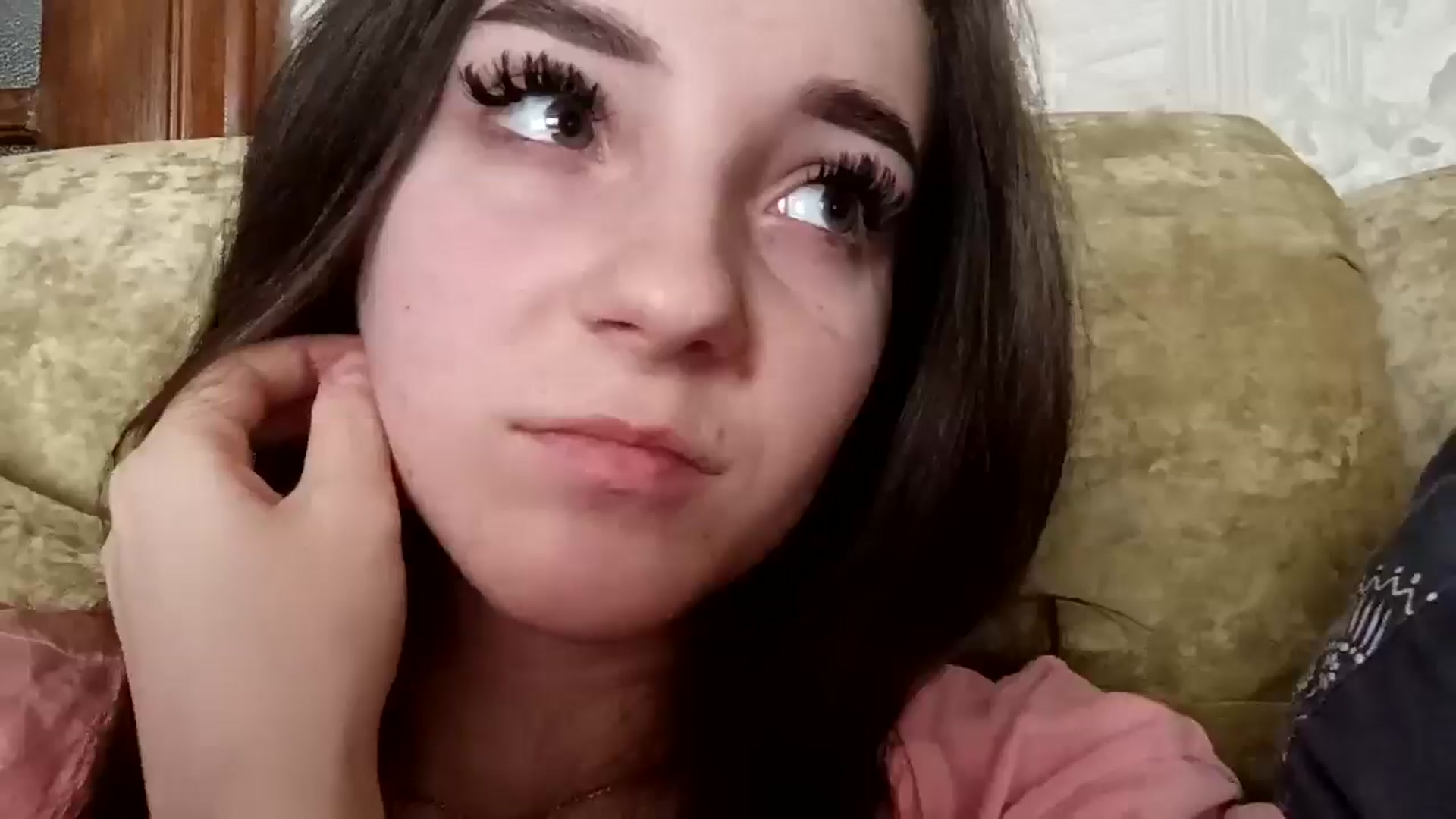 Gallery image thumbnail from PollyBloom's myfreecams stream on, 03/16/2026, 10:05 image 15 of 20