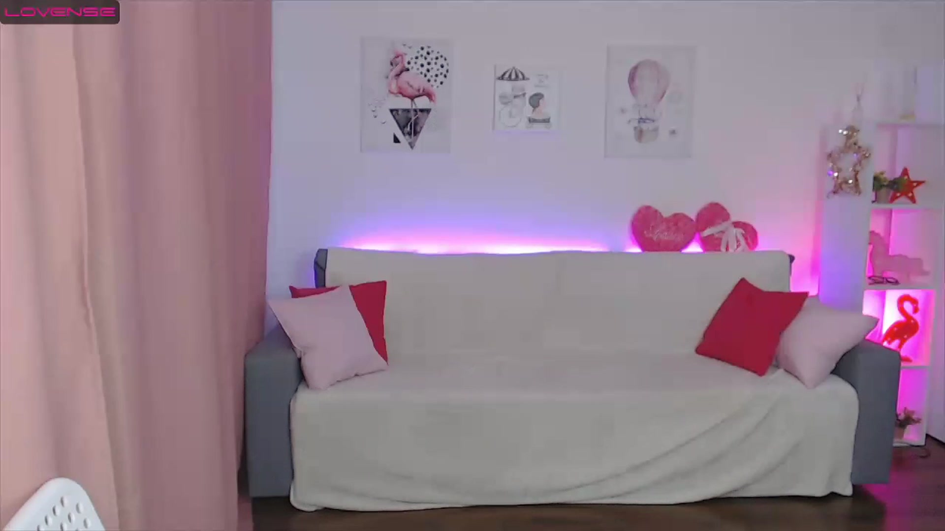 Gallery image thumbnail from PollyJayms's myfreecams stream on, 03/15/2023, 08:59 image 6 of 20