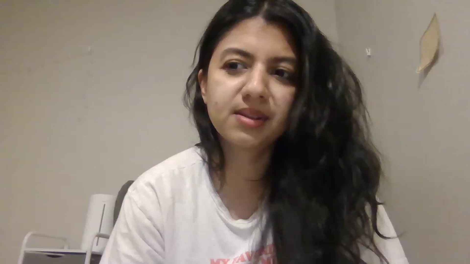 Gallery image thumbnail from PollyPockit's myfreecams stream on, 04/10/2023, 05:12 image 19 of 20