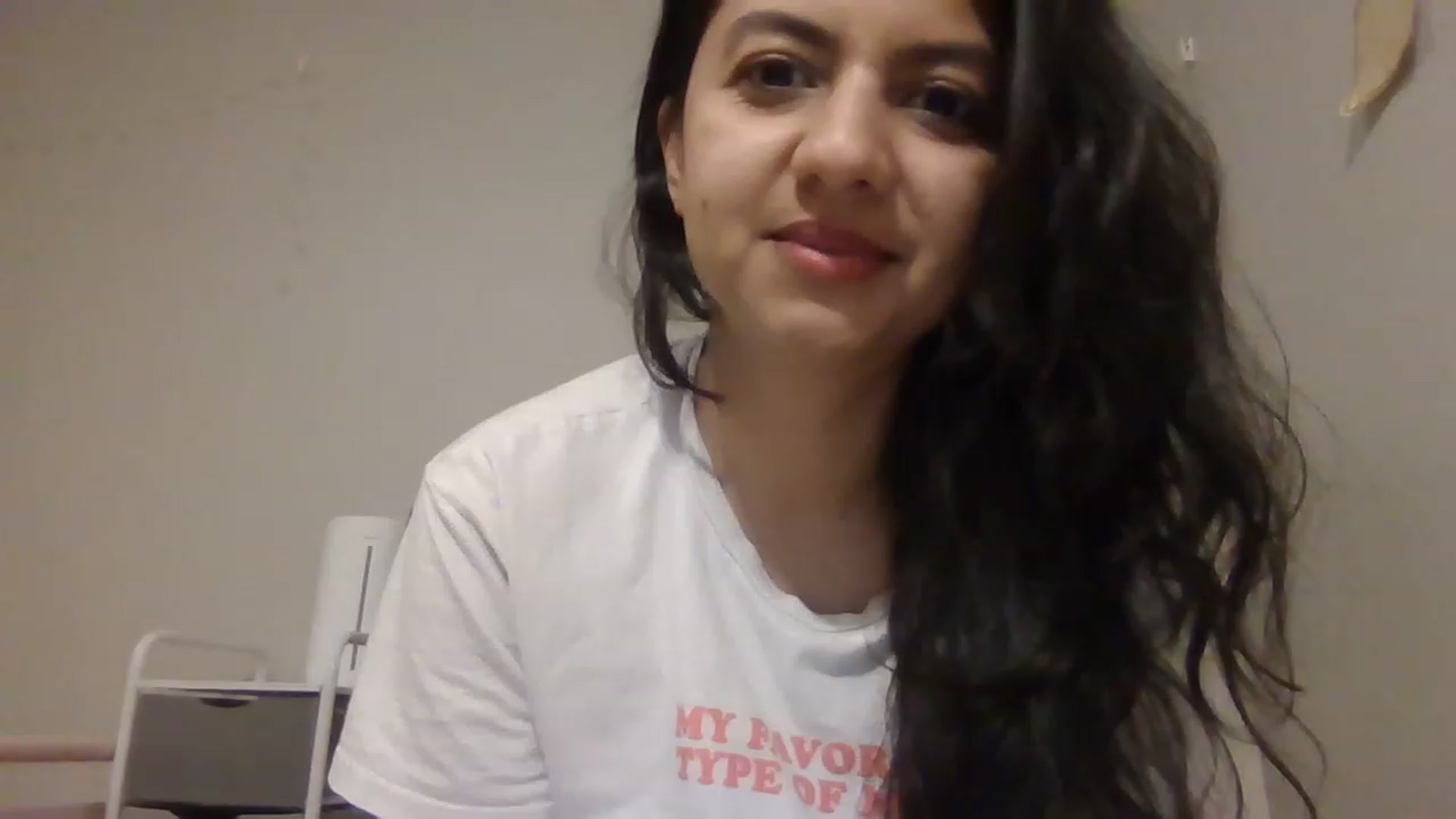 Gallery image thumbnail from PollyPockit's myfreecams stream on, 04/10/2023, 05:12 image 6 of 20