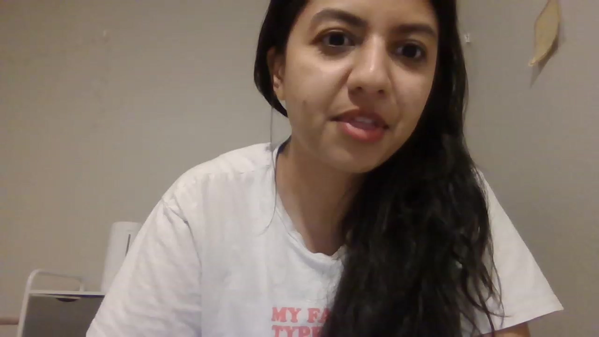 Gallery image thumbnail from PollyPockit's myfreecams stream on, 04/10/2023, 05:12 image 10 of 20