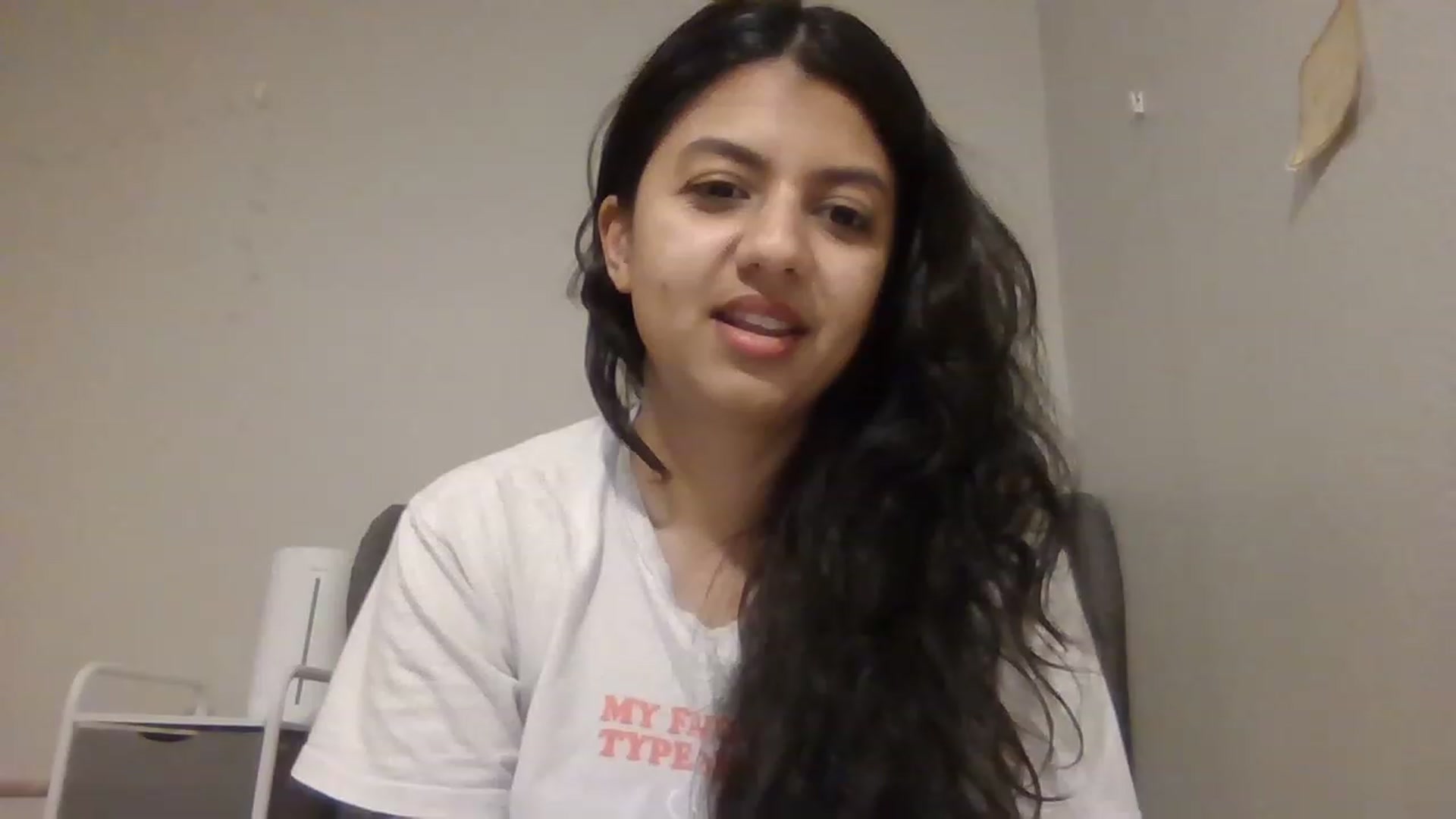 Gallery image thumbnail from PollyPockit's myfreecams stream on, 04/10/2023, 05:12 image 15 of 20
