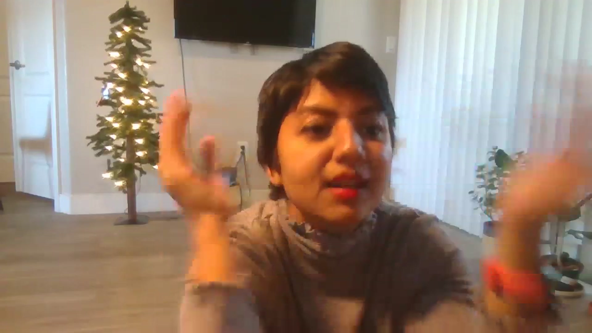 Gallery image thumbnail from PollyPockit's myfreecams stream on, 12/09/2023, 20:49 image 15 of 20