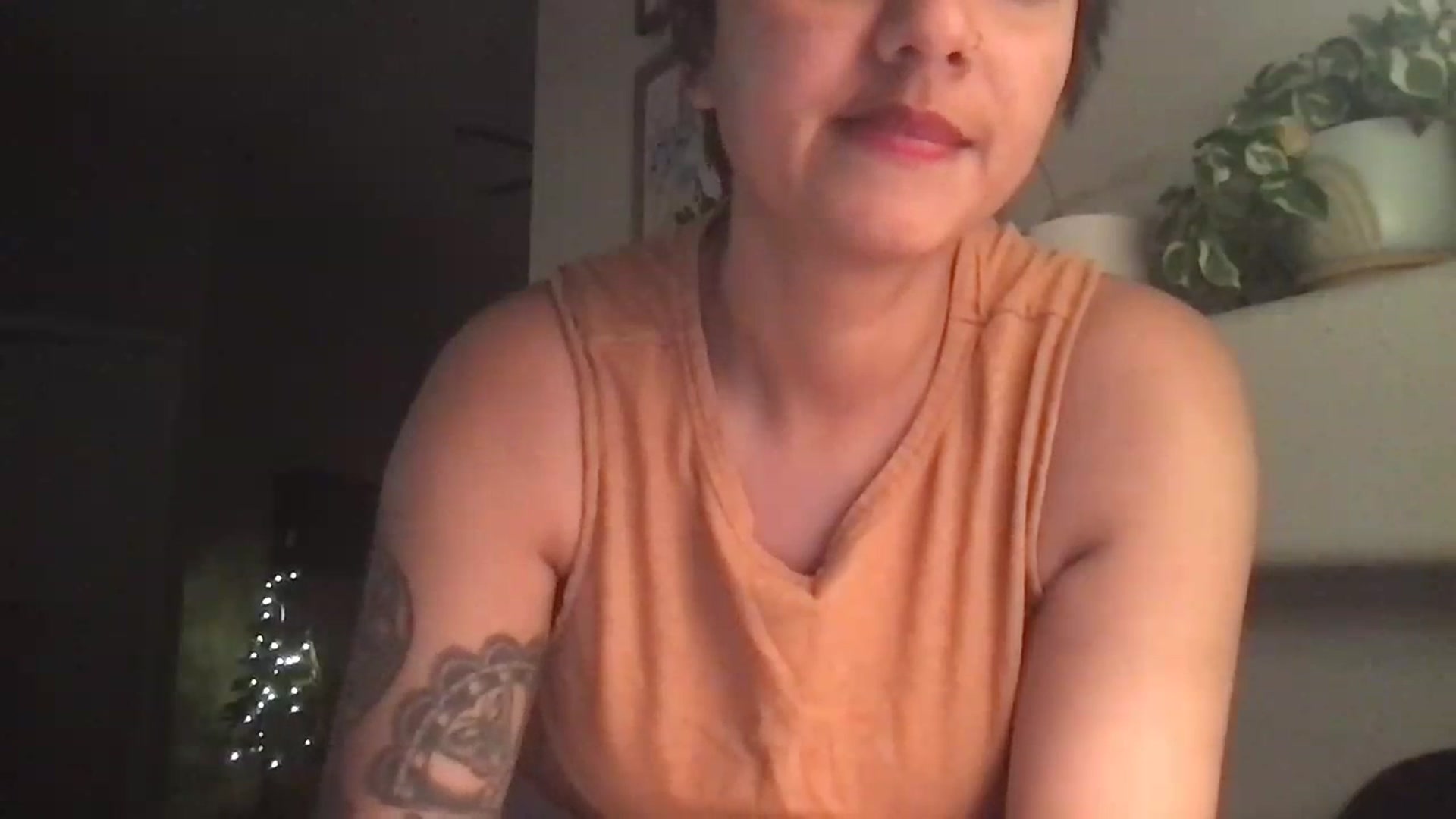 Gallery image thumbnail from PollyPockit's myfreecams stream on, 12/26/2023, 06:32 image 6 of 20