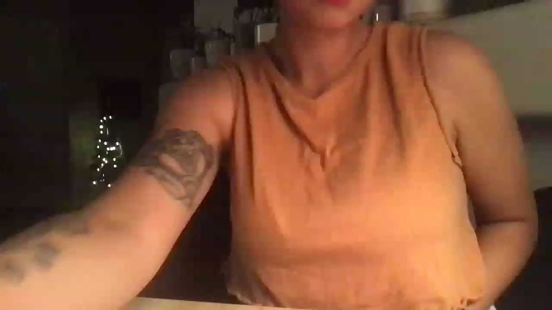 Gallery image thumbnail from PollyPockit's myfreecams stream on, 12/26/2023, 06:32 image 12 of 20