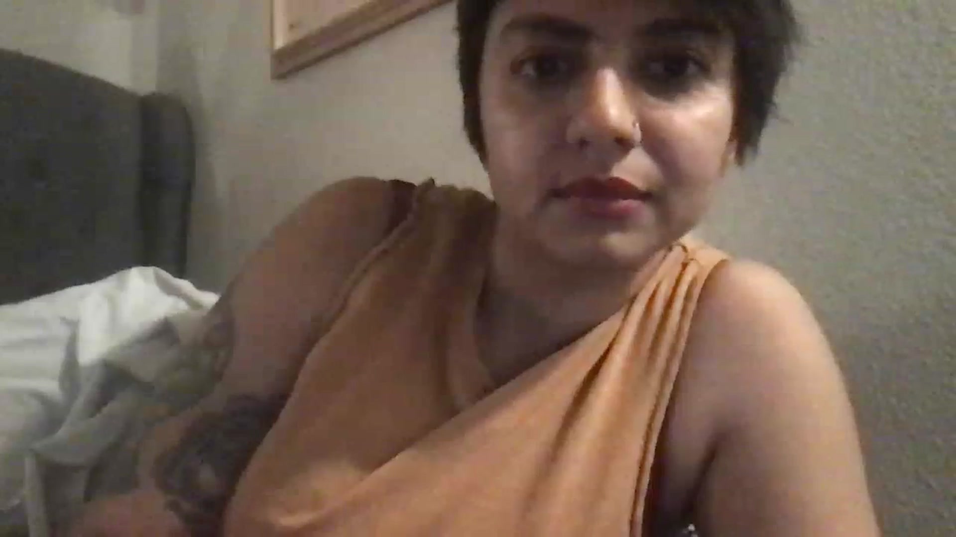 Gallery image thumbnail from PollyPockit's myfreecams stream on, 12/26/2023, 08:34 image 3 of 20