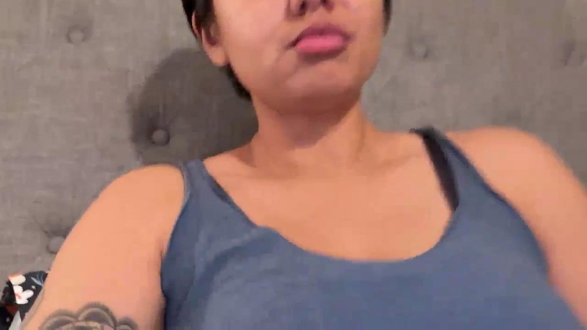 Gallery image thumbnail from PollyPockit's myfreecams stream on, 01/05/2024, 05:12 image 16 of 20