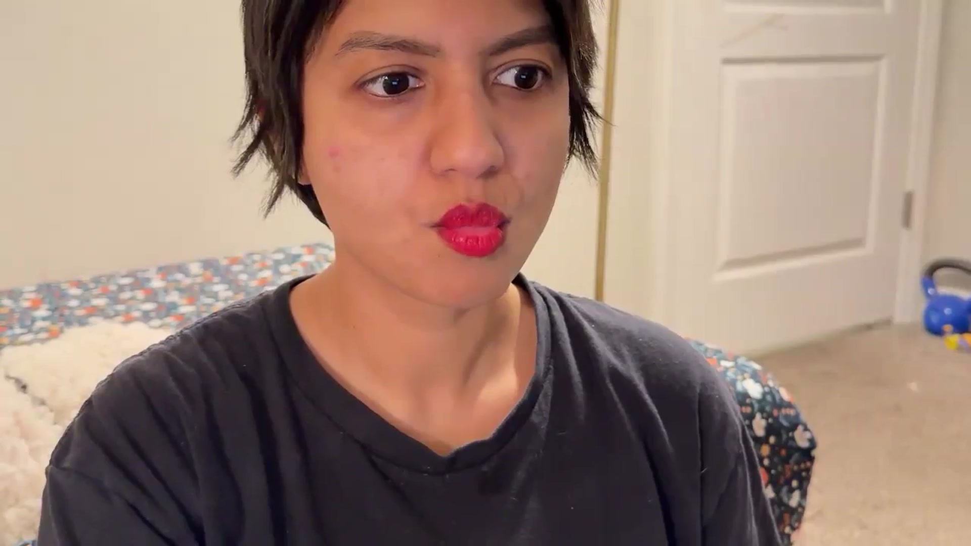 Gallery image thumbnail from PollyPockit's myfreecams stream on, 02/12/2024, 06:12 image 6 of 20