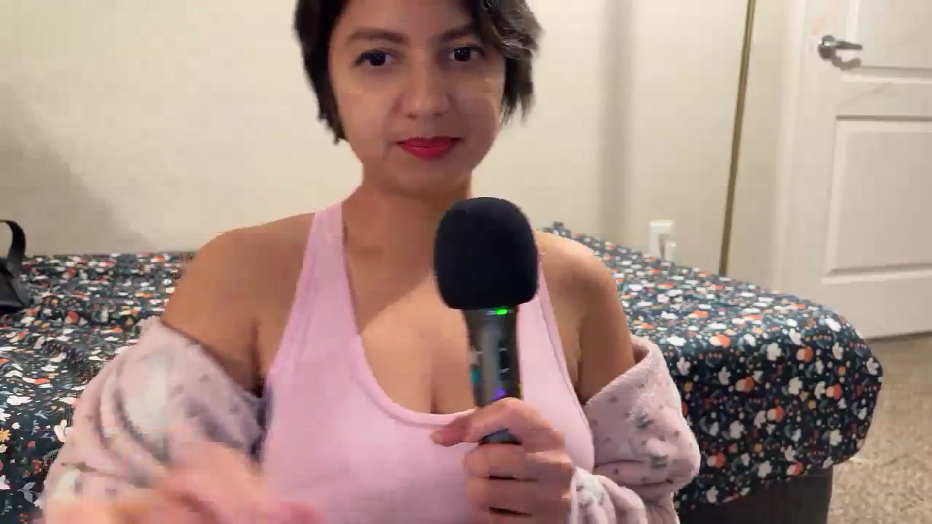 Gallery image thumbnail from PollyPockit's myfreecams stream on, 02/14/2024, 06:27 image 11 of 20