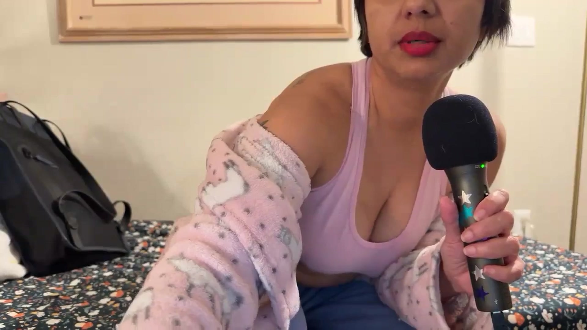 Gallery image thumbnail from PollyPockit's myfreecams stream on, 02/14/2024, 06:27 image 15 of 20
