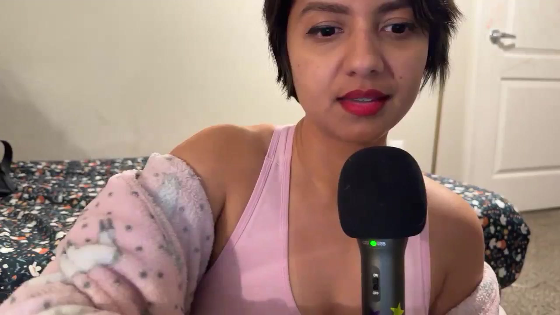 Gallery image thumbnail from PollyPockit's myfreecams stream on, 02/14/2024, 06:27 image 1 of 20