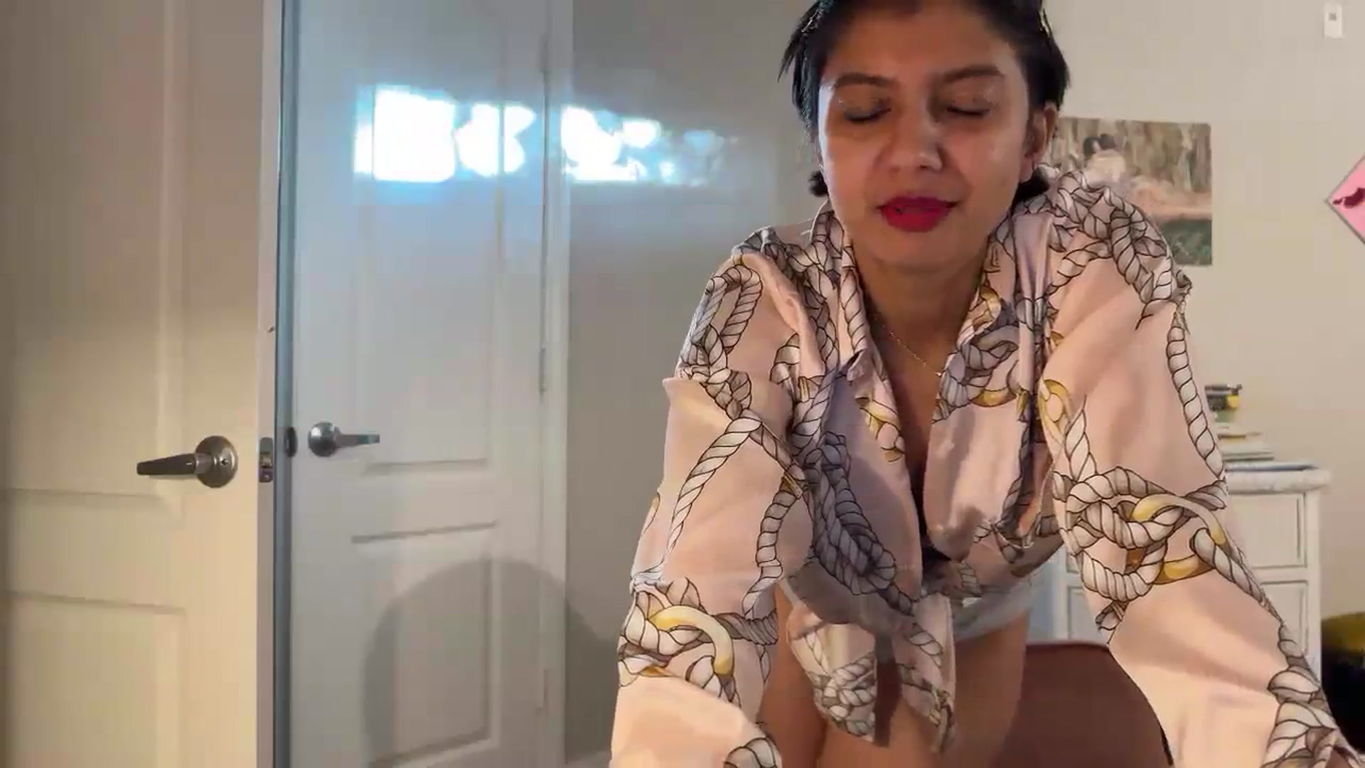 Gallery image thumbnail from PollyPockit's myfreecams stream on, 04/04/2024, 14:29 image 16 of 20