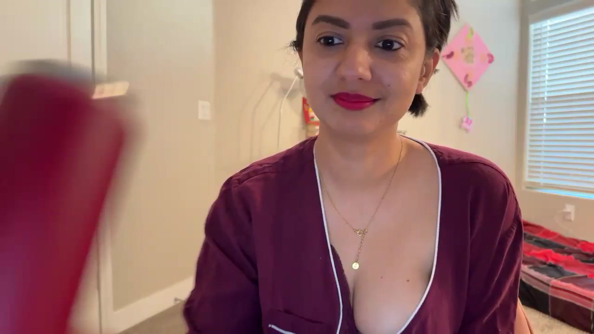 Gallery image thumbnail from PollyPockit's myfreecams stream on, 04/06/2024, 22:17 image 8 of 20
