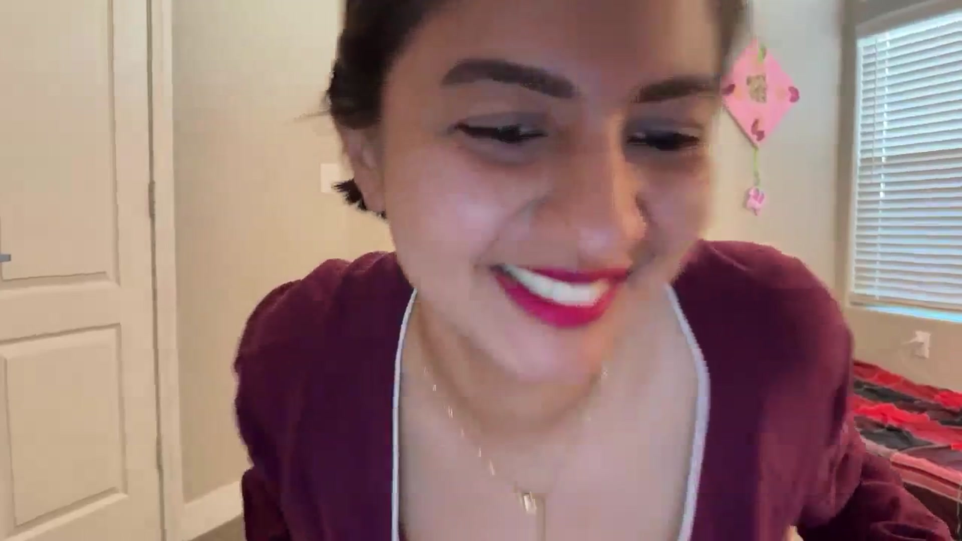 Gallery image thumbnail from PollyPockit's myfreecams stream on, 04/06/2024, 22:17 image 10 of 20