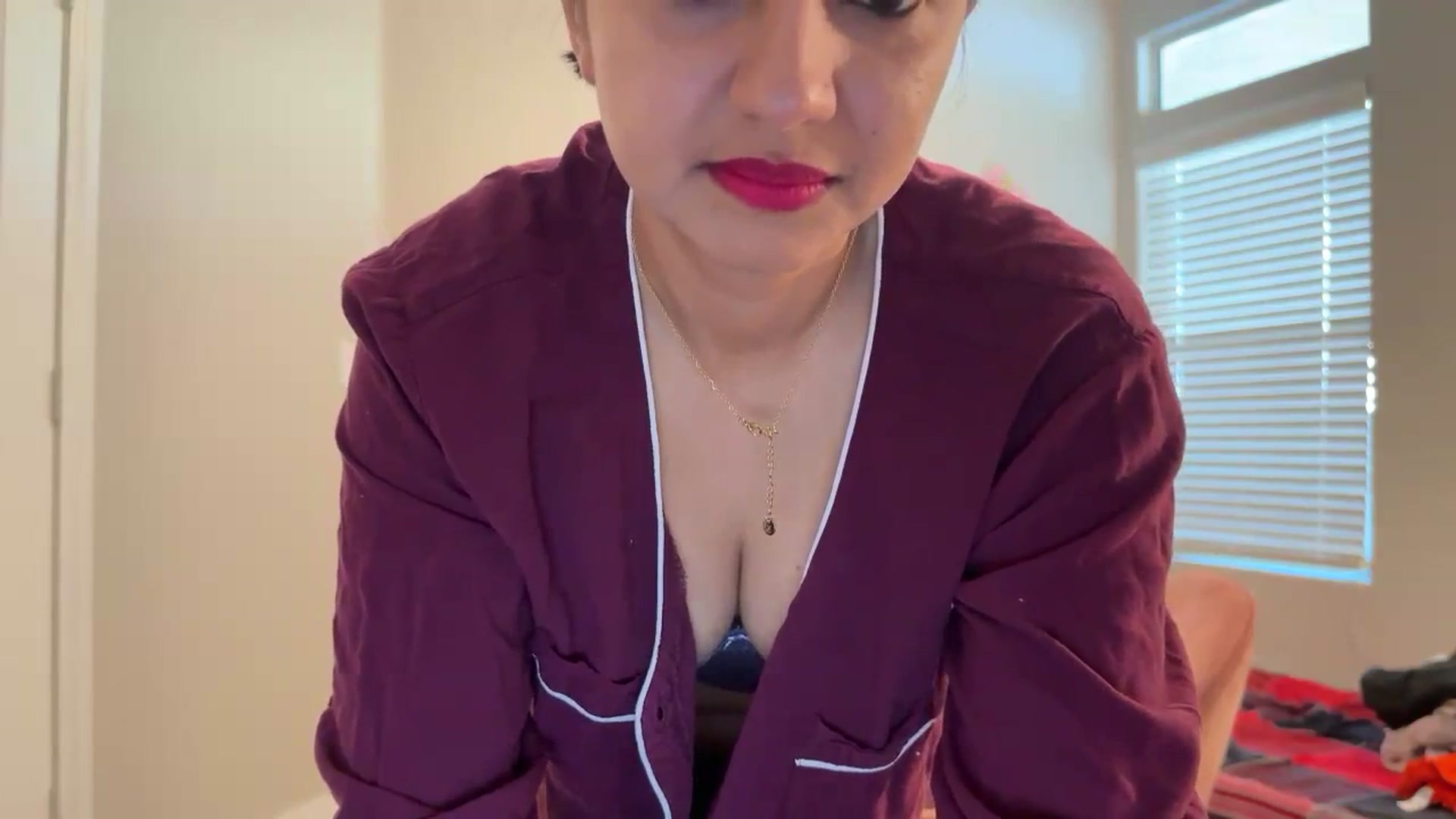 Gallery image thumbnail from PollyPockit's myfreecams stream on, 04/06/2024, 22:17 image 12 of 20