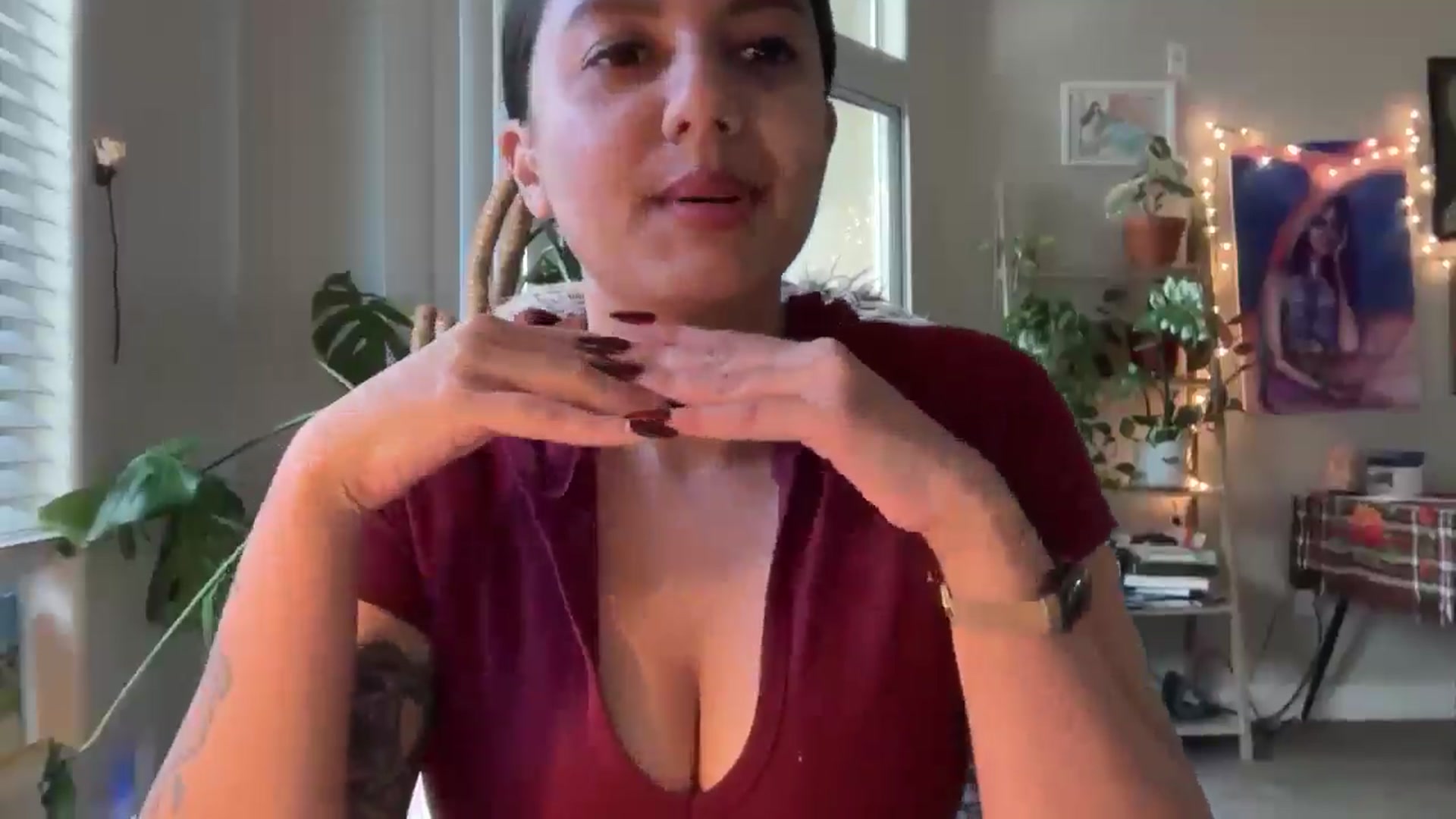 Gallery image thumbnail from PollyPockit's myfreecams stream on, 12/03/2025, 21:36 image 15 of 20