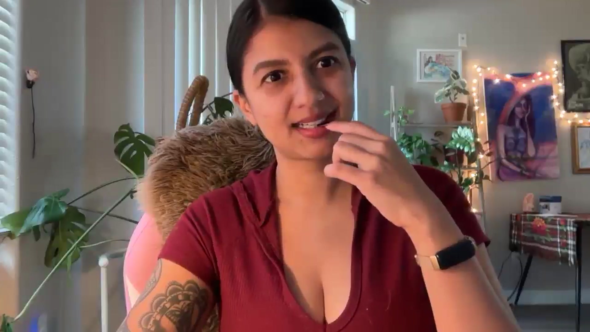 Gallery image thumbnail from PollyPockit's myfreecams stream on, 12/03/2025, 22:14 image 13 of 20