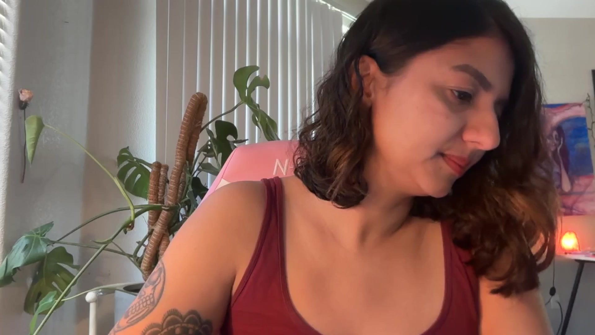 Gallery image thumbnail from PollyPockit's myfreecams stream on, 12/25/2025, 19:47 image 18 of 20